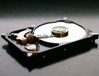 hard-drive-607461_640